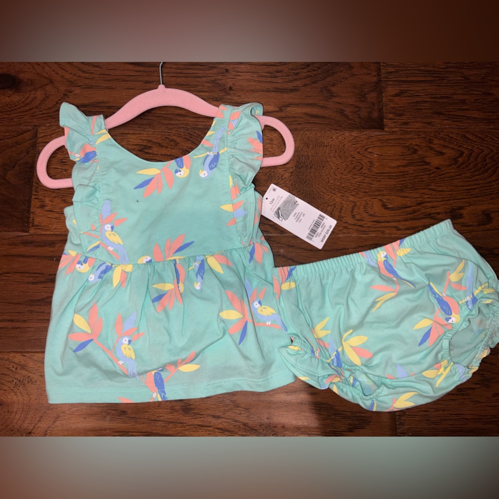 NWT - Carters Tank and Shorts set - 12 months